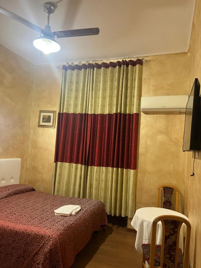 Roma Guest House Pensión