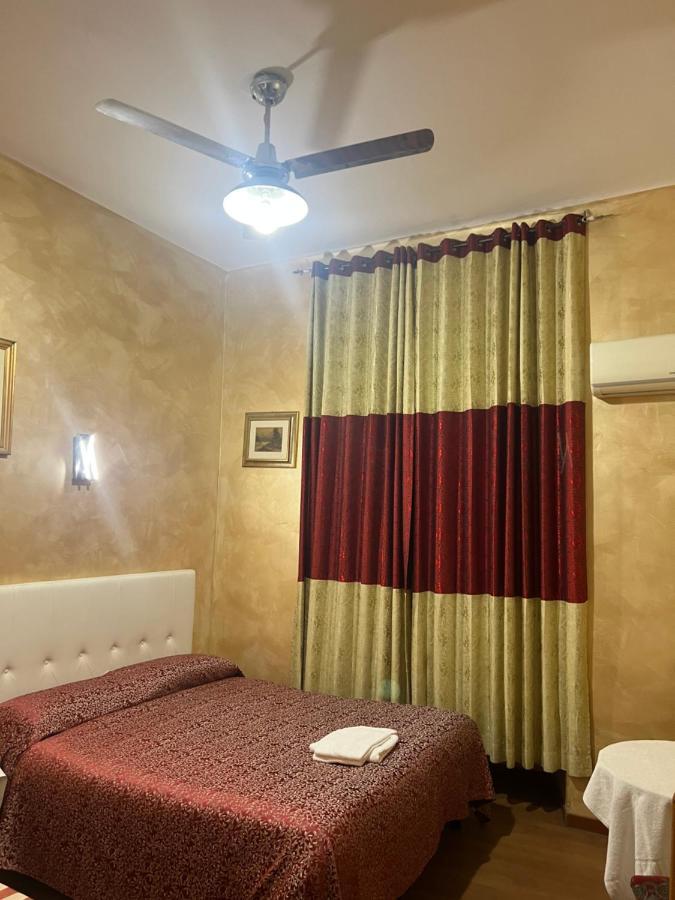 Casa de hóspedes Roma Guest House